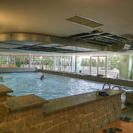 Sport Und Tagungshotel Кенцинген Экстерьер фото
